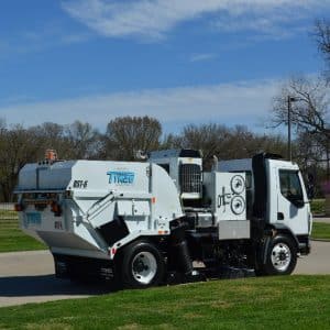 Dst-6-petrbilt-pami-ds-stockglam-3-1-17-362 - TYMCO Sweepers