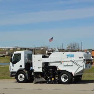 Dst6-peterbilt-pami-stocksweep-3-2-17-009 - TYMCO Sweepers