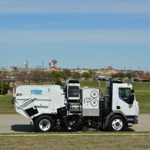 Dst6-peterbilt-pami-stocksweep-3-2-17-050 - TYMCO Sweepers