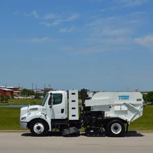 Model-600-cng-fl-blogic-glamstock-5-12-16-111 - TYMCO Sweepers