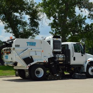 Model-600-int-comdex-t4f-stockglam-6-9-16-118 - TYMCO Sweepers