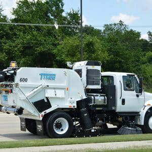 Model-600-int-comdex-t4f-stockglam-6-9-16-158 - TYMCO Sweepers