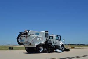 Model-hsp-intl-185-glam-5-25-17-25-1 - TYMCO Sweepers